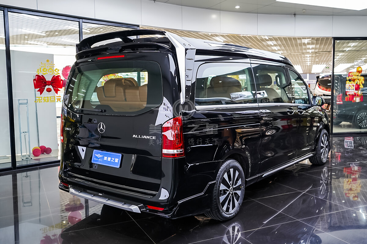 艾奈斯LW63威霆豪华商务车(棕内)
