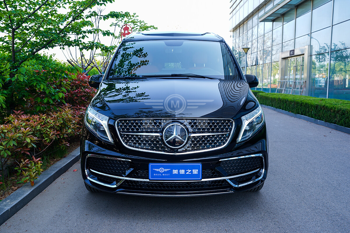 高顶威霆豪华商务车(棕内)