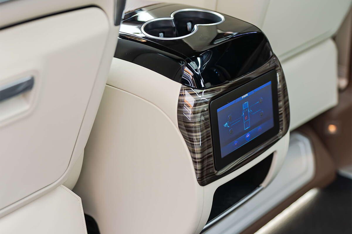 维努斯V300L威赫（凡戴克棕+米灰色）